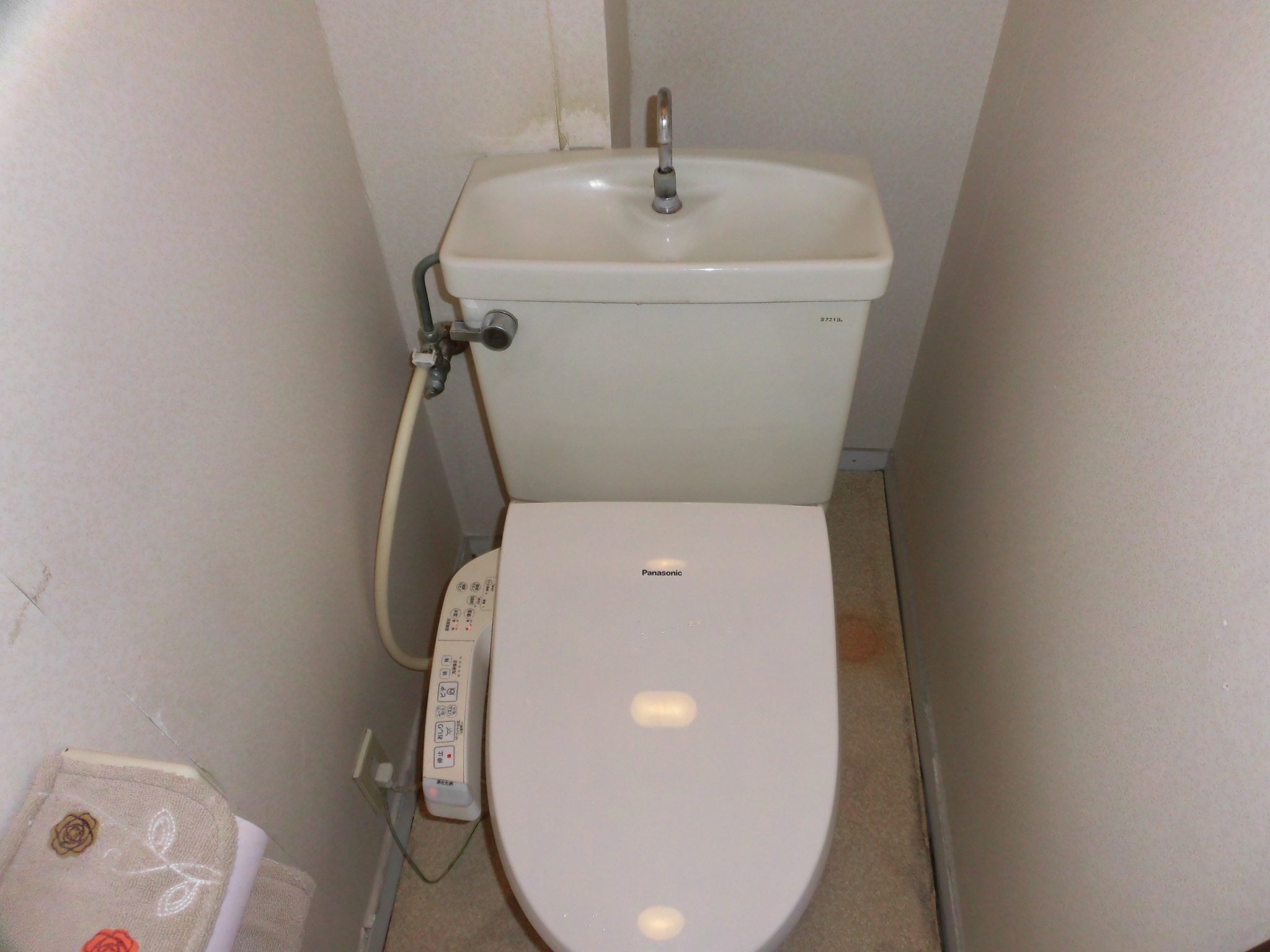 リフォーム工房よしだの洗面所の施工事例の施工前です