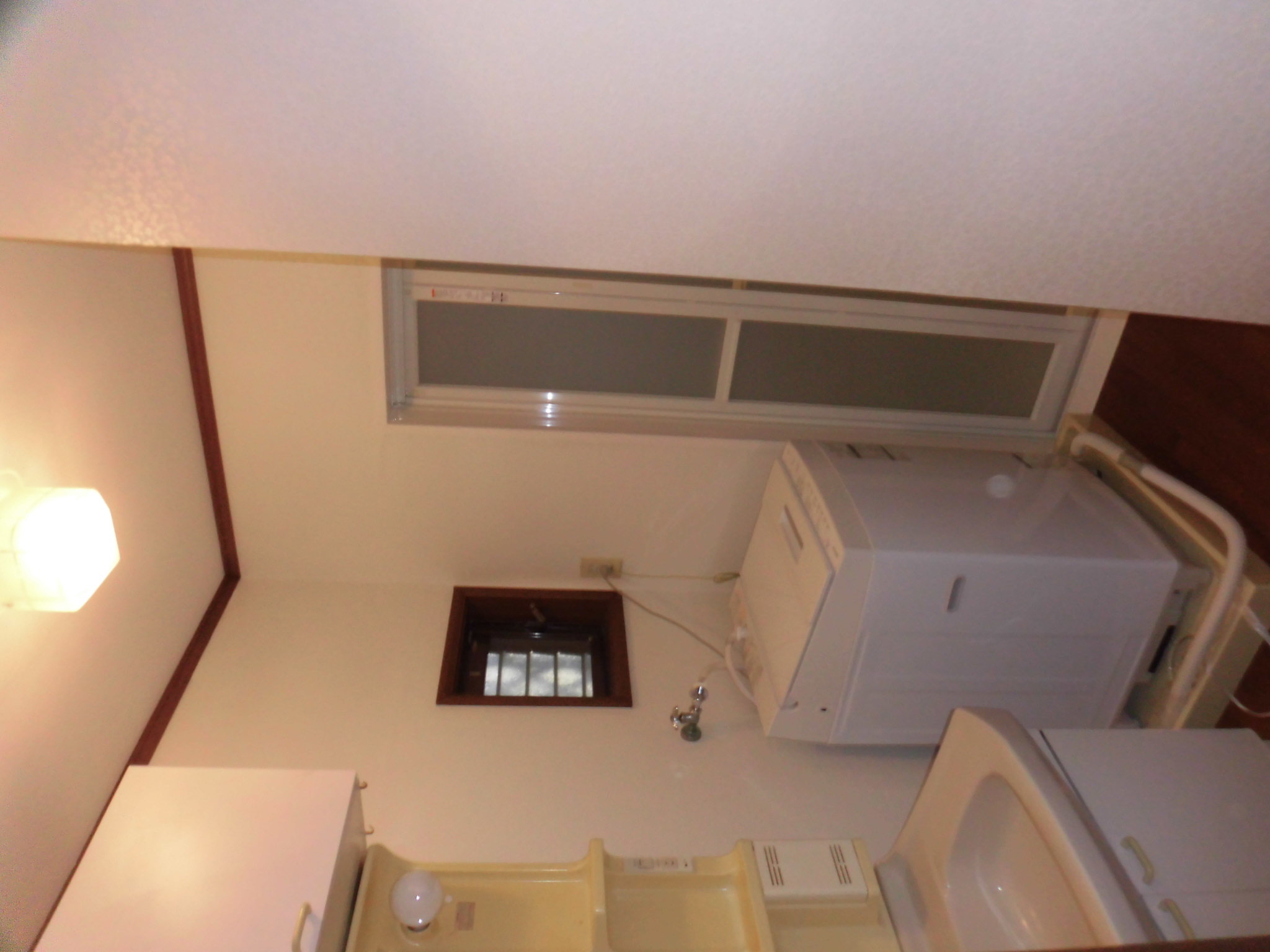 リフォーム工房よしだのユニットバスお風呂入替洗面所クロスの施工事例の施工後完成です