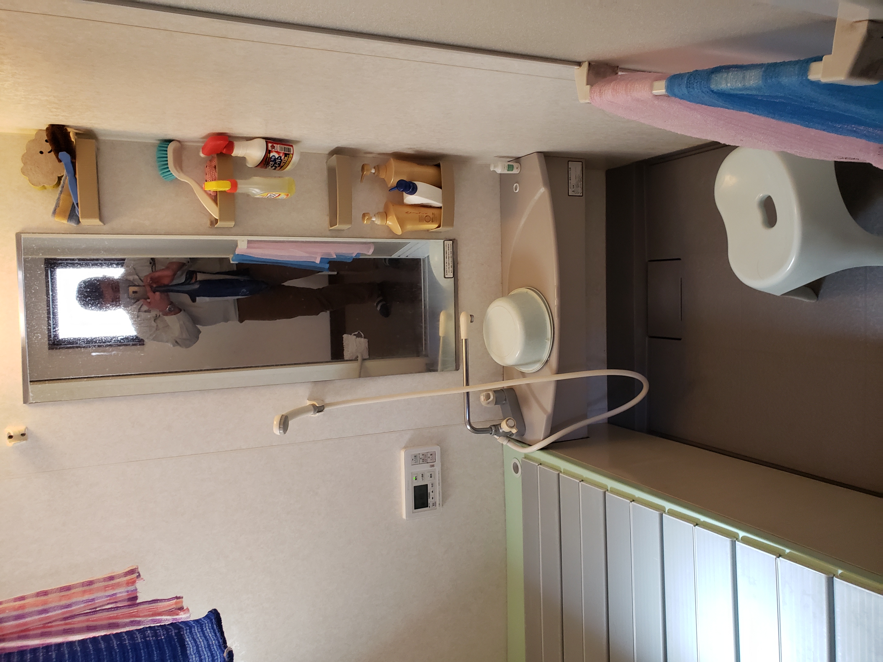 リフォーム工房よしだのユニットバスお風呂入替の施工事例の施工前です