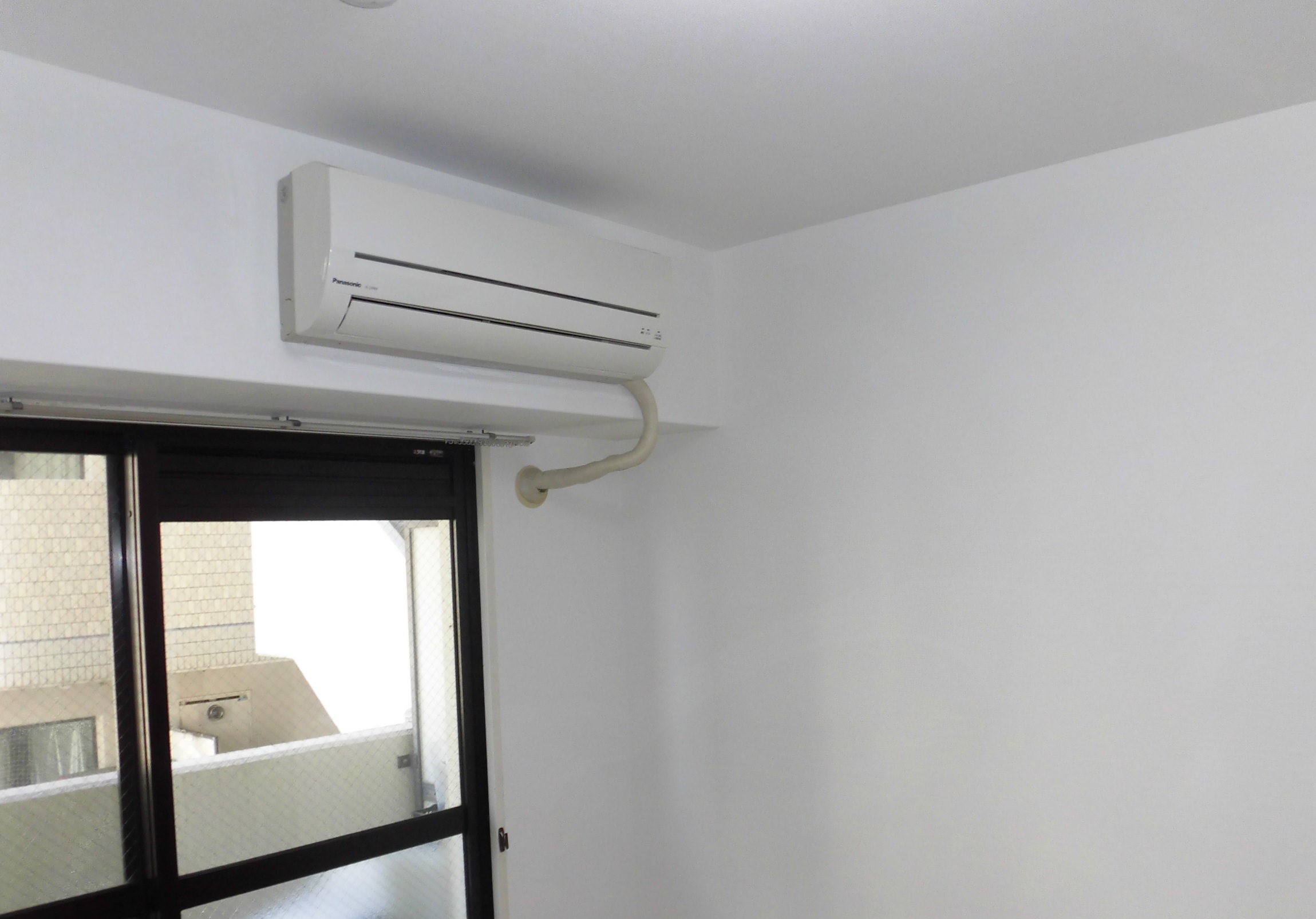 リフォーム工房よしだの内装工事クロス・フローリングへの施工後完成です