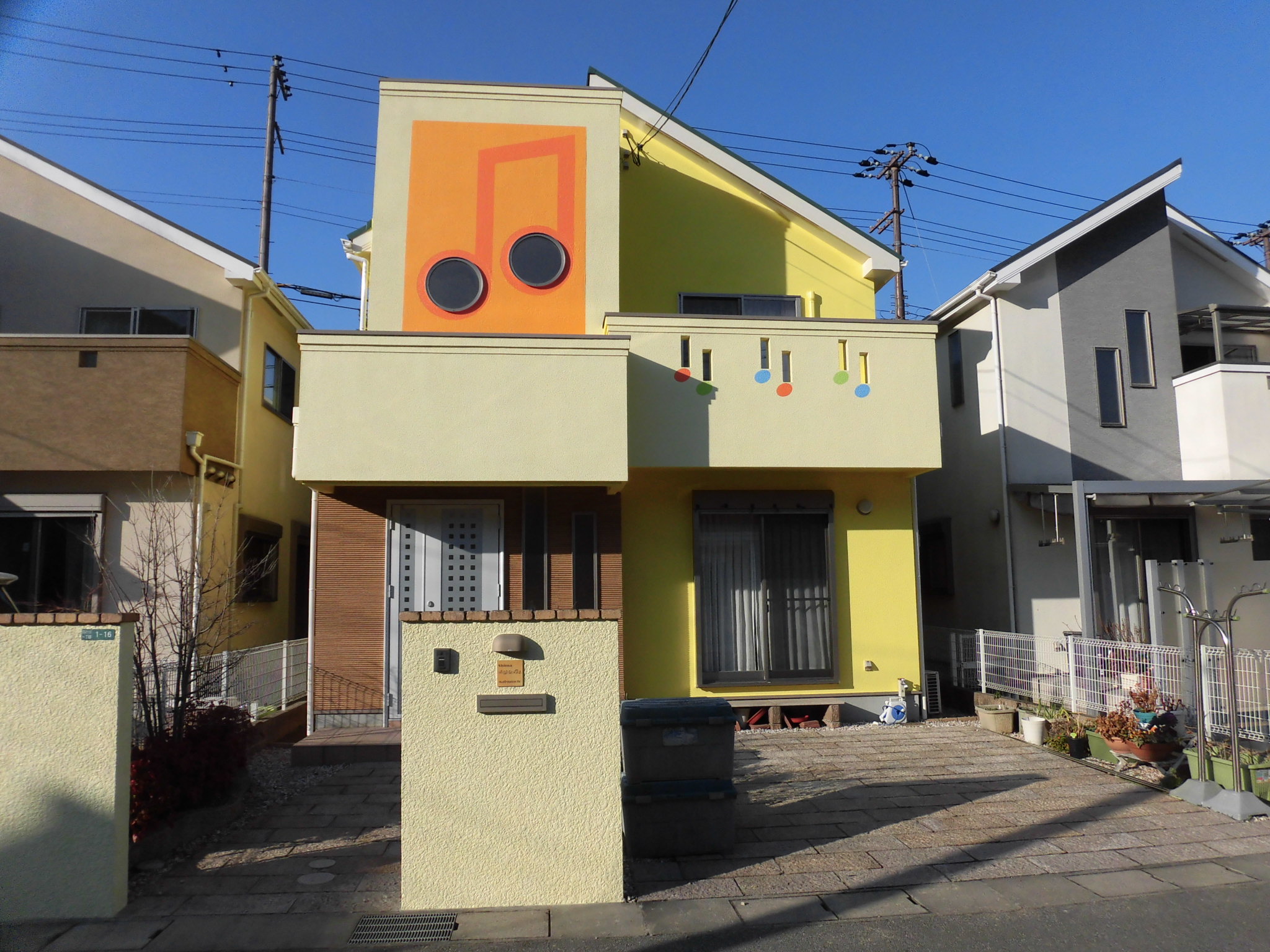 リフォーム工房よしだの外壁塗装・屋根工事の施工後完成です